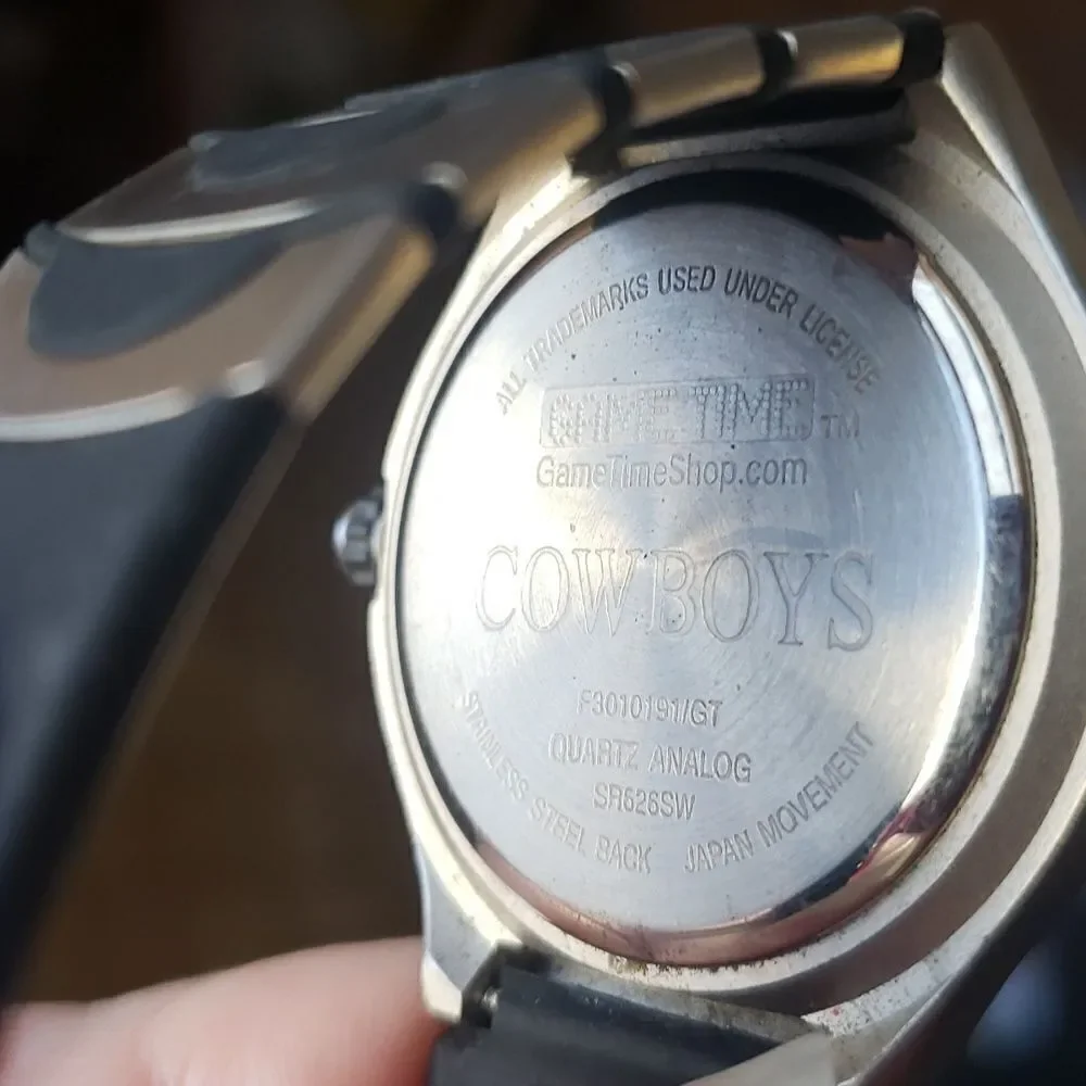 New in Box Game Time Dallas Cowboys Quartz Analog Watch w/ Stainless Steel Back